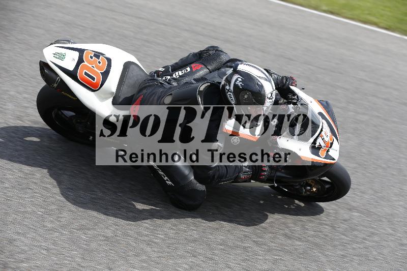 /Archiv-2024/29 12.06.2024 MOTO.CH Track Day ADR/Gruppe rot/106